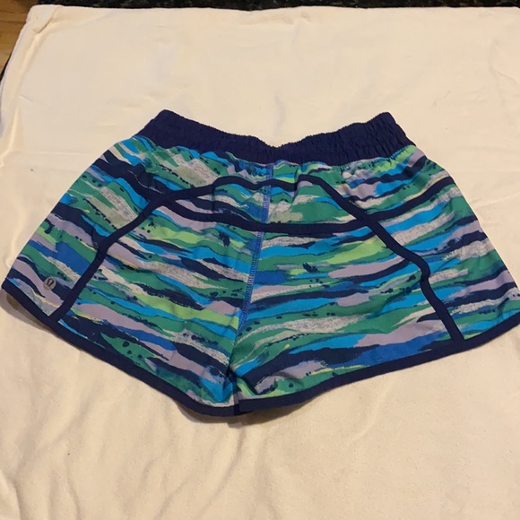 Lululemon shorts - Picture 2 of 5
